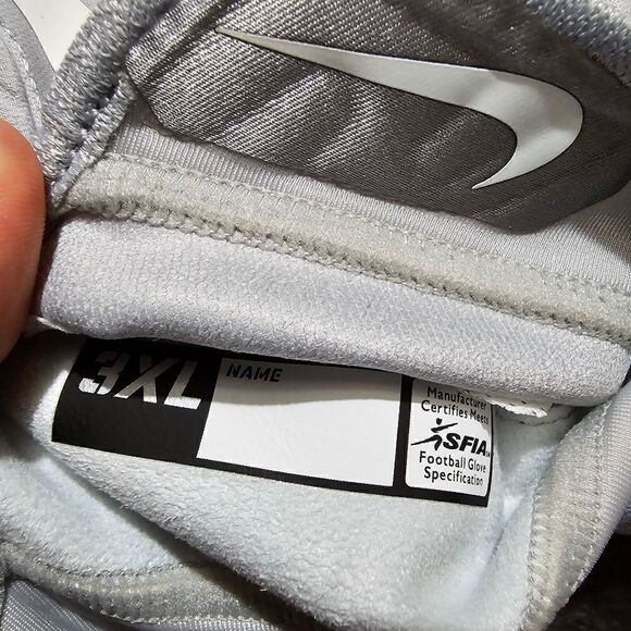 Nike Superbad Football Gloves Grey White 3XL Receiver Padded Rubber Camo New - Picture 12 of 12